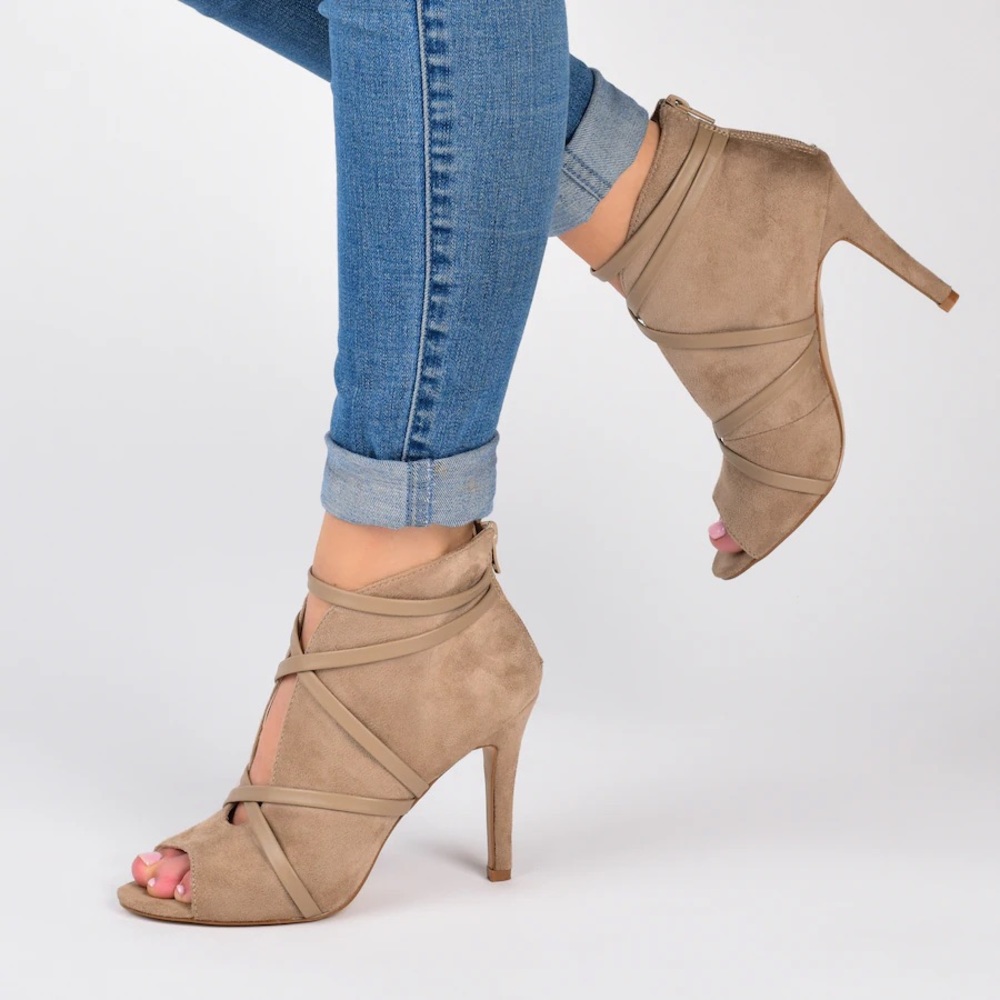 NWOT- Journee Collection samara peep toe bootie in taupe